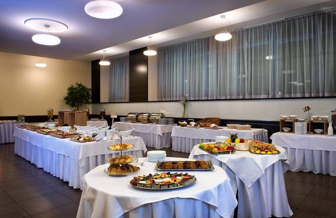 Hotel Tatra, Bratislava