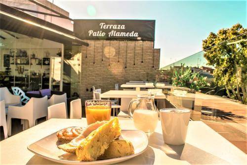 Patio de La Alameda, Seville