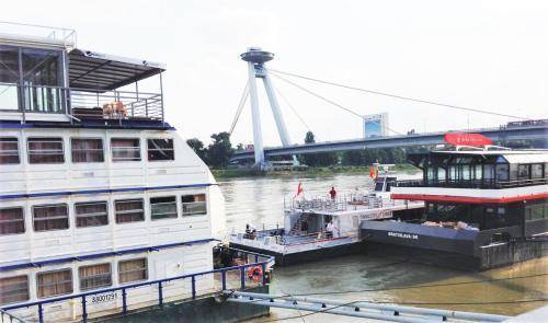 Botel Gracia, Bratislava