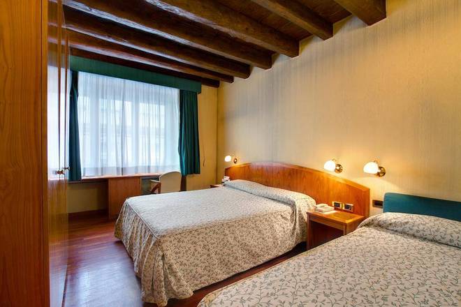 Hotel Corot, Rome
