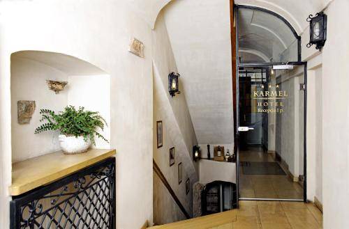 Karmel Hotel, Krakow