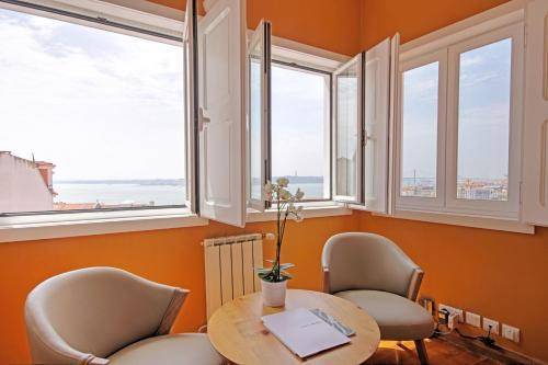 Solar Dos Mouros, Lisbon