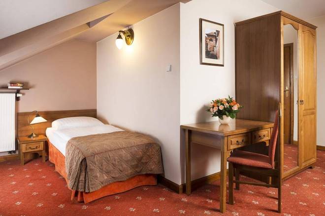 RT Regent, Krakow