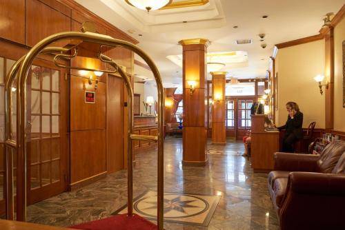 Hotel St. James, New York