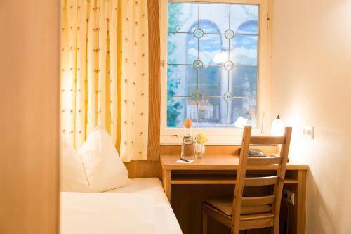 Hotel Wei&szlig;es Kreuz, Innsbruck