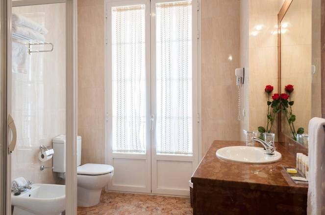 Adriano Boutique Sevilla, Seville