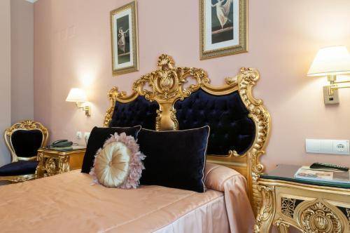 Adriano Boutique Sevilla, Seville