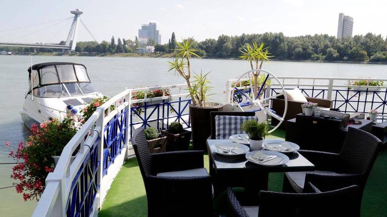 Botel Marina, Bratislava